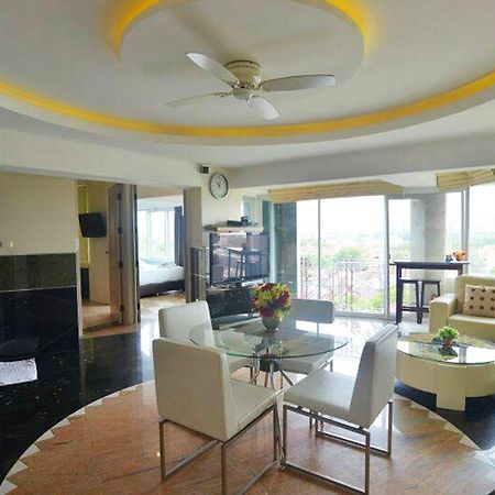 Penthouse Galare Thong Tower Apartamento Chiang Mai Exterior foto