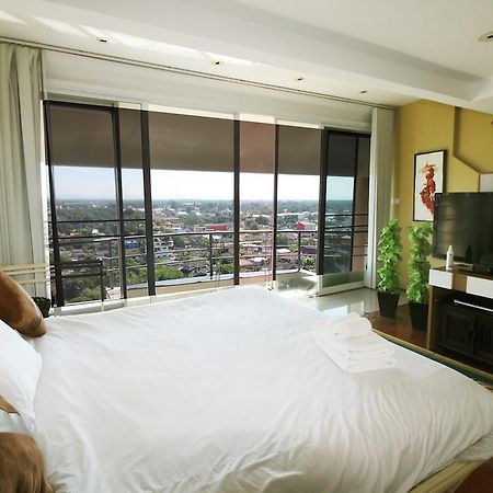 Penthouse Galare Thong Tower Apartamento Chiang Mai Exterior foto