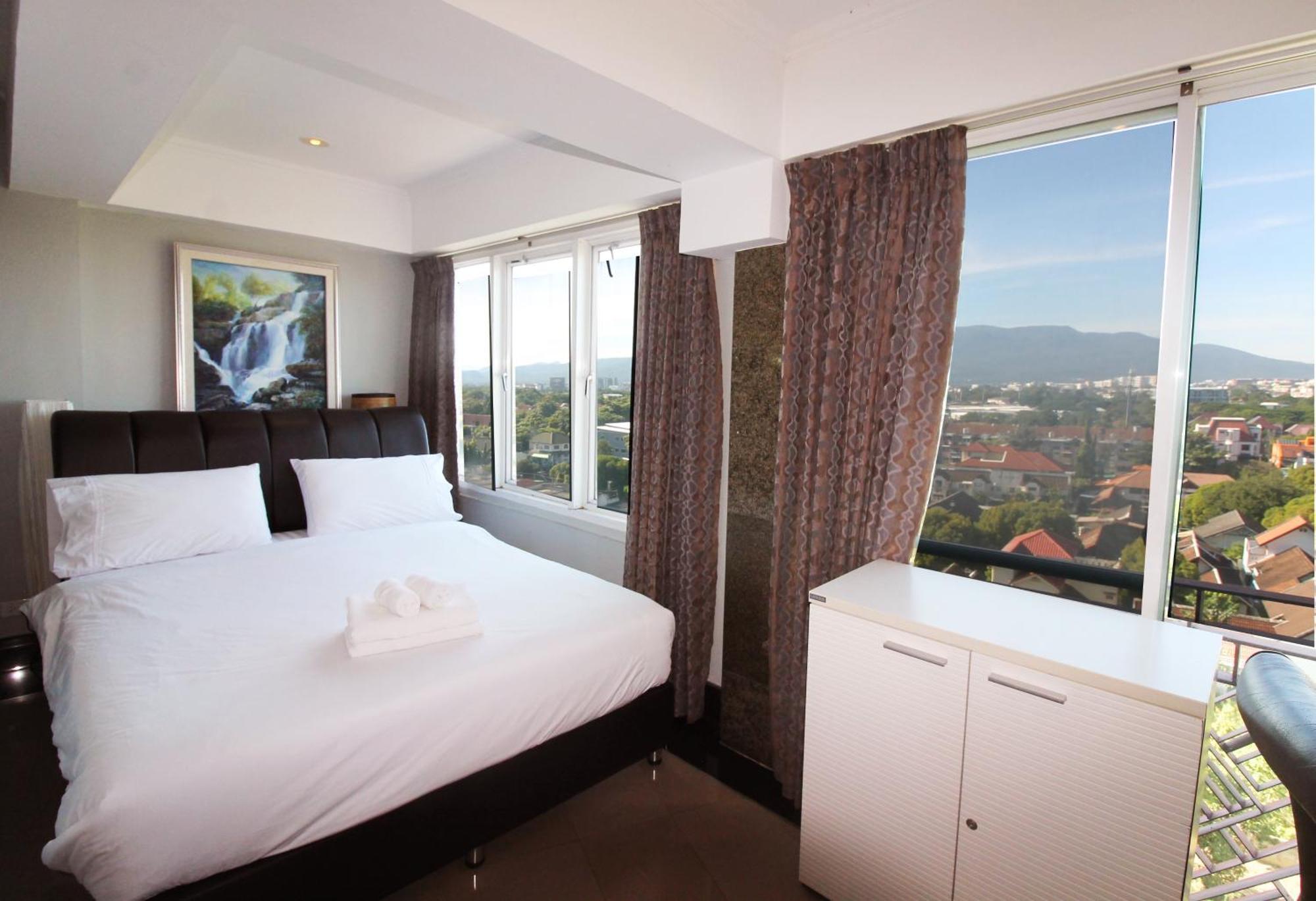 Penthouse Galare Thong Tower Apartamento Chiang Mai Exterior foto