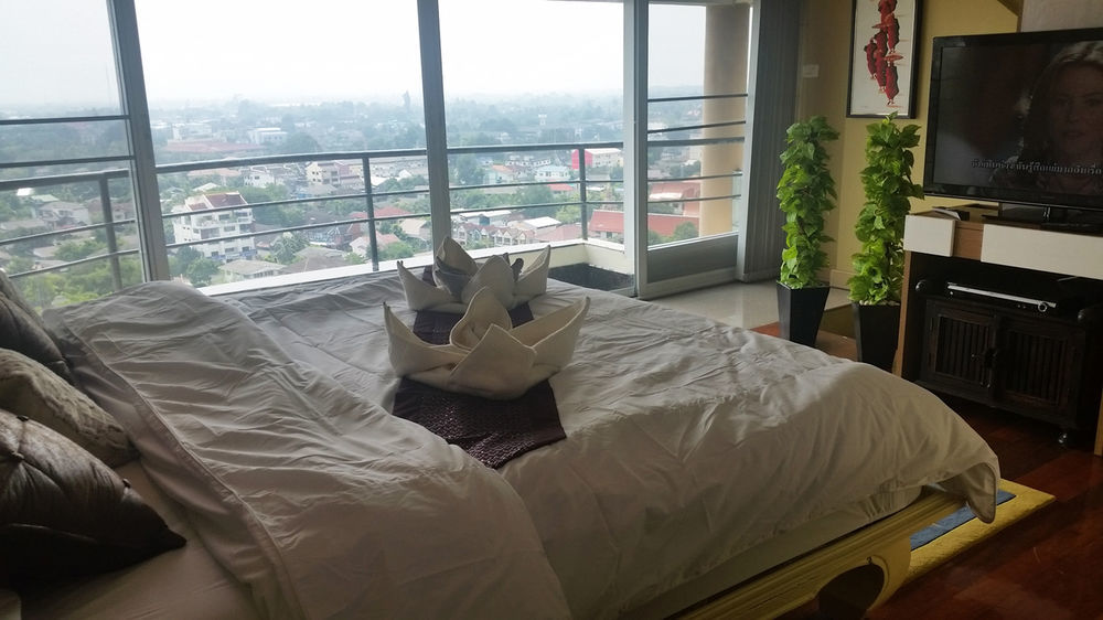 Penthouse Galare Thong Tower Apartamento Chiang Mai Exterior foto